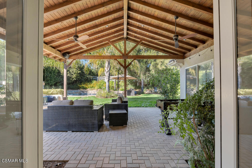 815 Rancho Road Thousand Oaks, CA 91362 - Photo 5 of 40