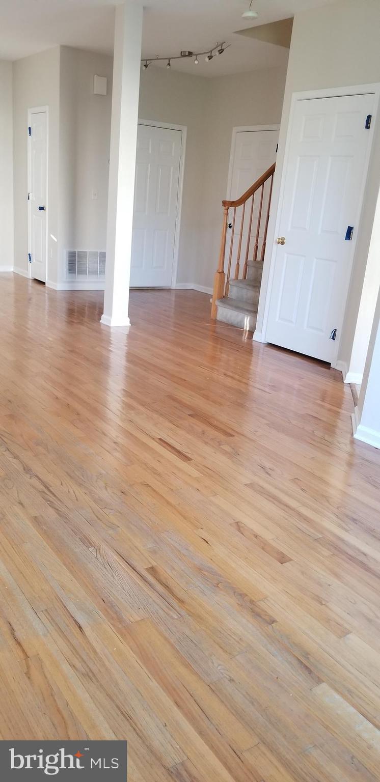 71 Tennyson Road Hightstown, NJ 08520 - Photo 6 of 29