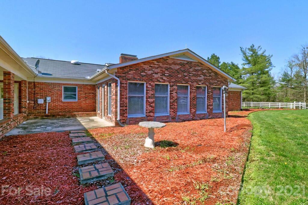 1825 Lower Palmer Road Salisbury, NC 28146 - Photo 11 of 46 Gallery Image 11