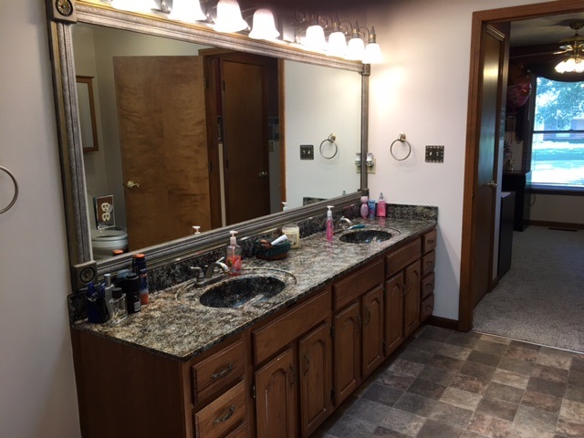 1800 Forbes Road Vincennes, IN 47591 - Photo 5 of 13 Gallery Image 5