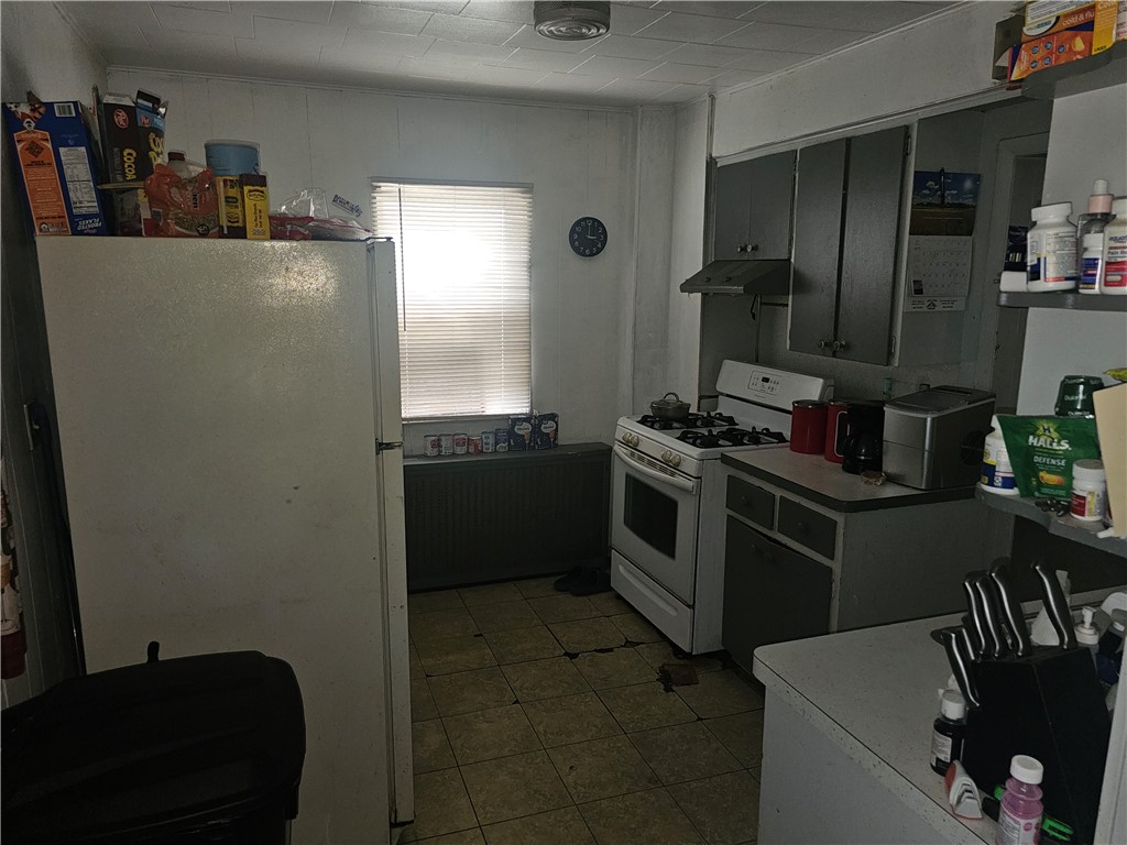 164 Avery Street Rochester, NY 14606 - Photo 10 of 25