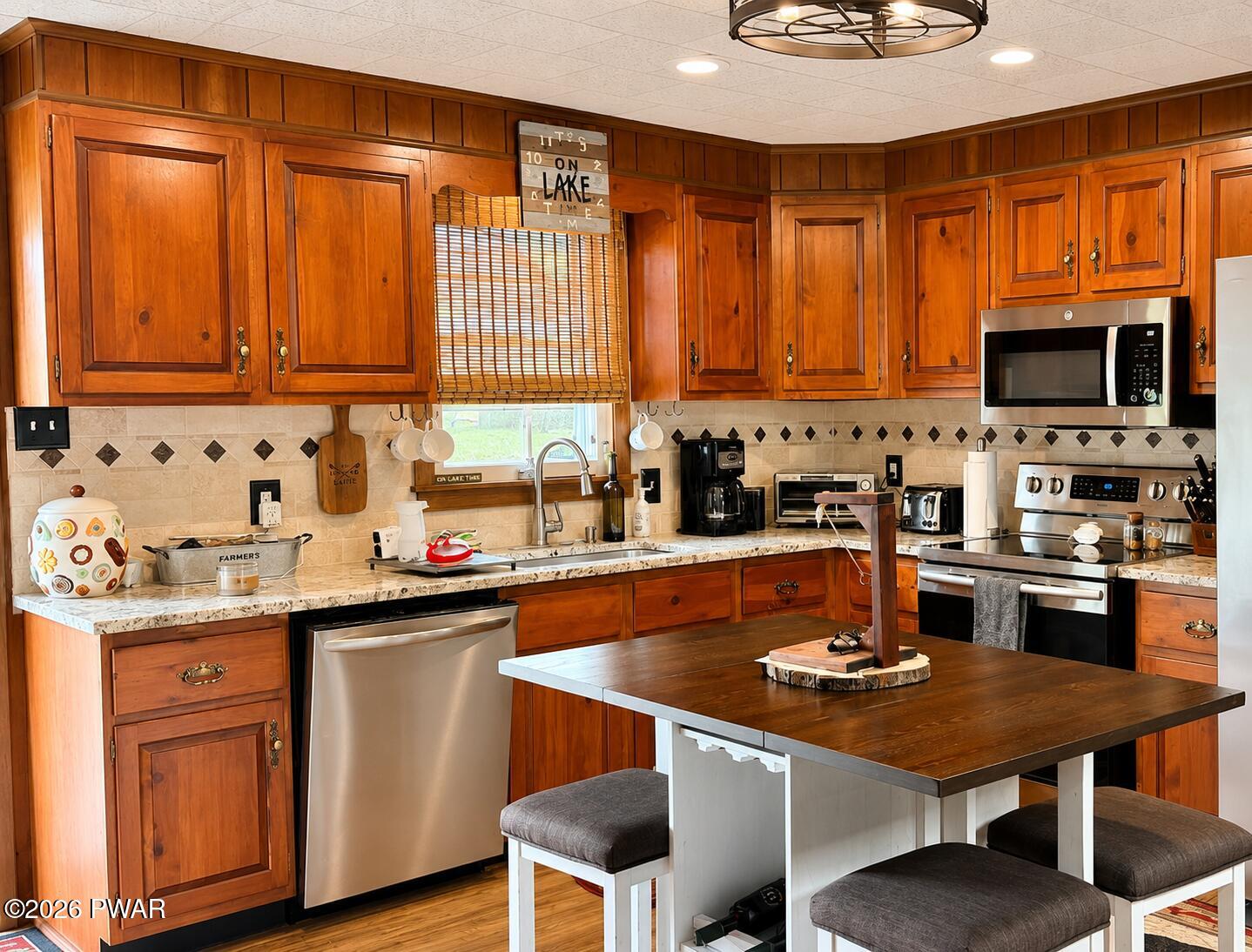 105 Cottage Road Tafton, PA 18464 - Photo 3 of 19