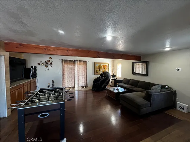 $599,900 | 33048 223rd Street East, Llano, CA 93544