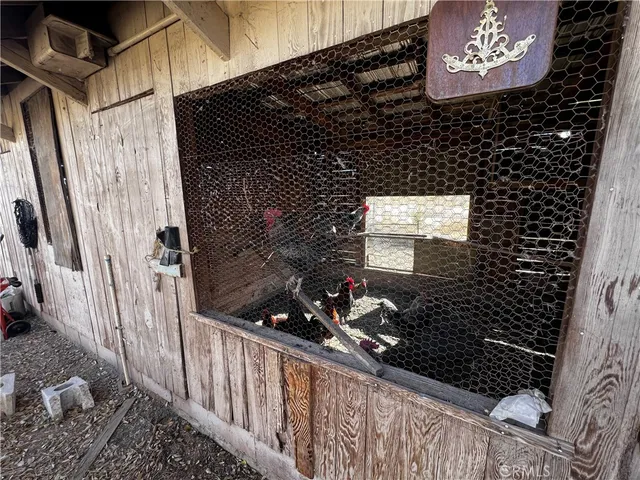 $599,900 | 33048 223rd Street East, Llano, CA 93544