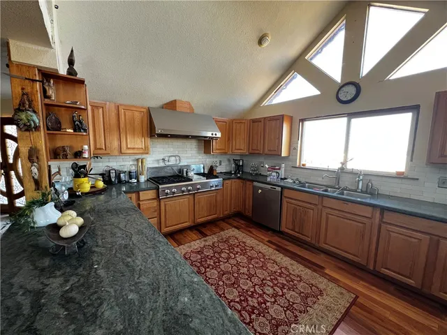 $599,900 | 33048 223rd Street East, Llano, CA 93544