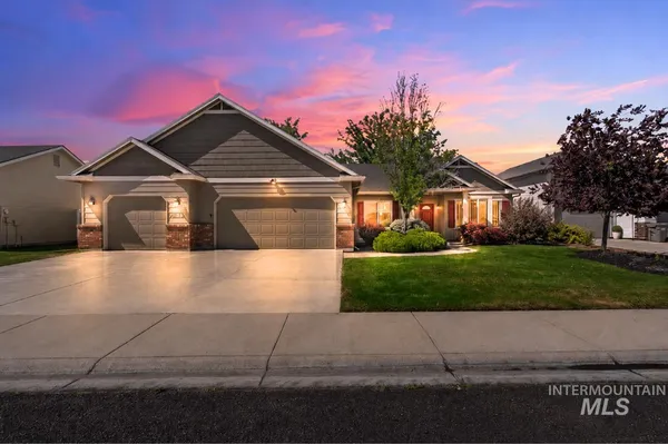 $530,000 | 9802 West Blackpool Drive, Star, ID 83669