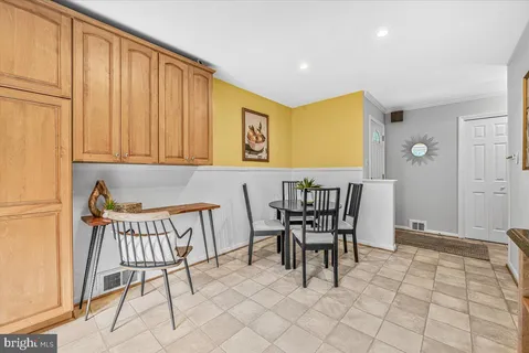 $675,000 | 14407 Briarwood Terrace, Rockville, MD 20853