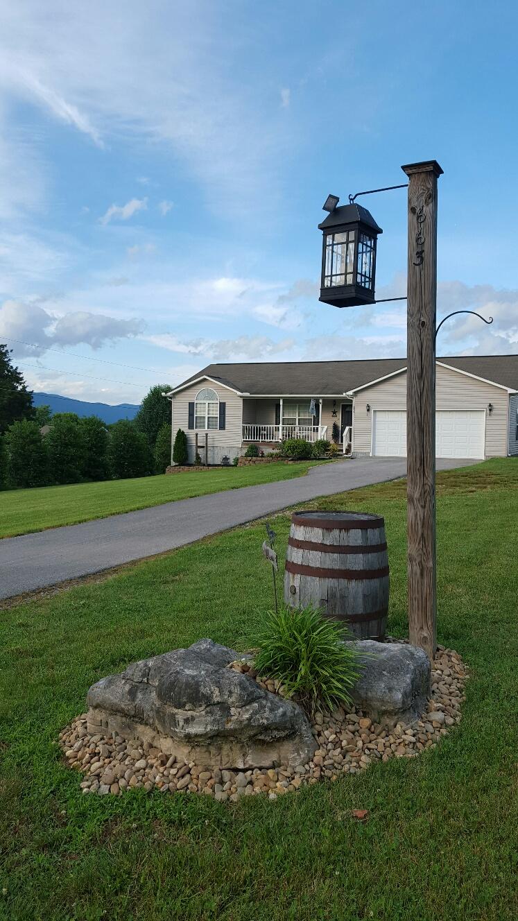 663 Carr Wynn Road La Follette, TN 37766 - Photo 2 of 12 20160605_191439_resized