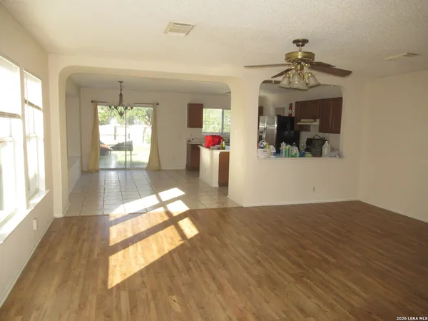 $1,600 | 6623 Meadow Dawn Drive, Converse, TX 78109