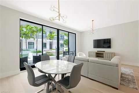 $1,699,000 | 850 Central Avenue, Unit 208, Naples, FL 34102