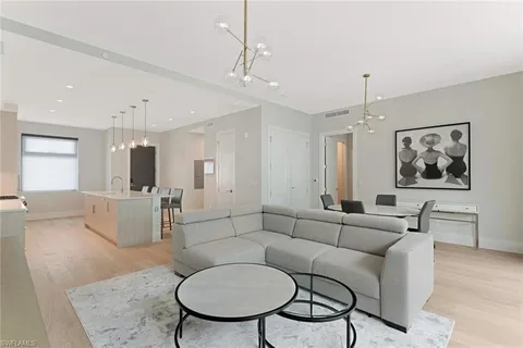 $1,699,000 | 850 Central Avenue, Unit 208, Naples, FL 34102