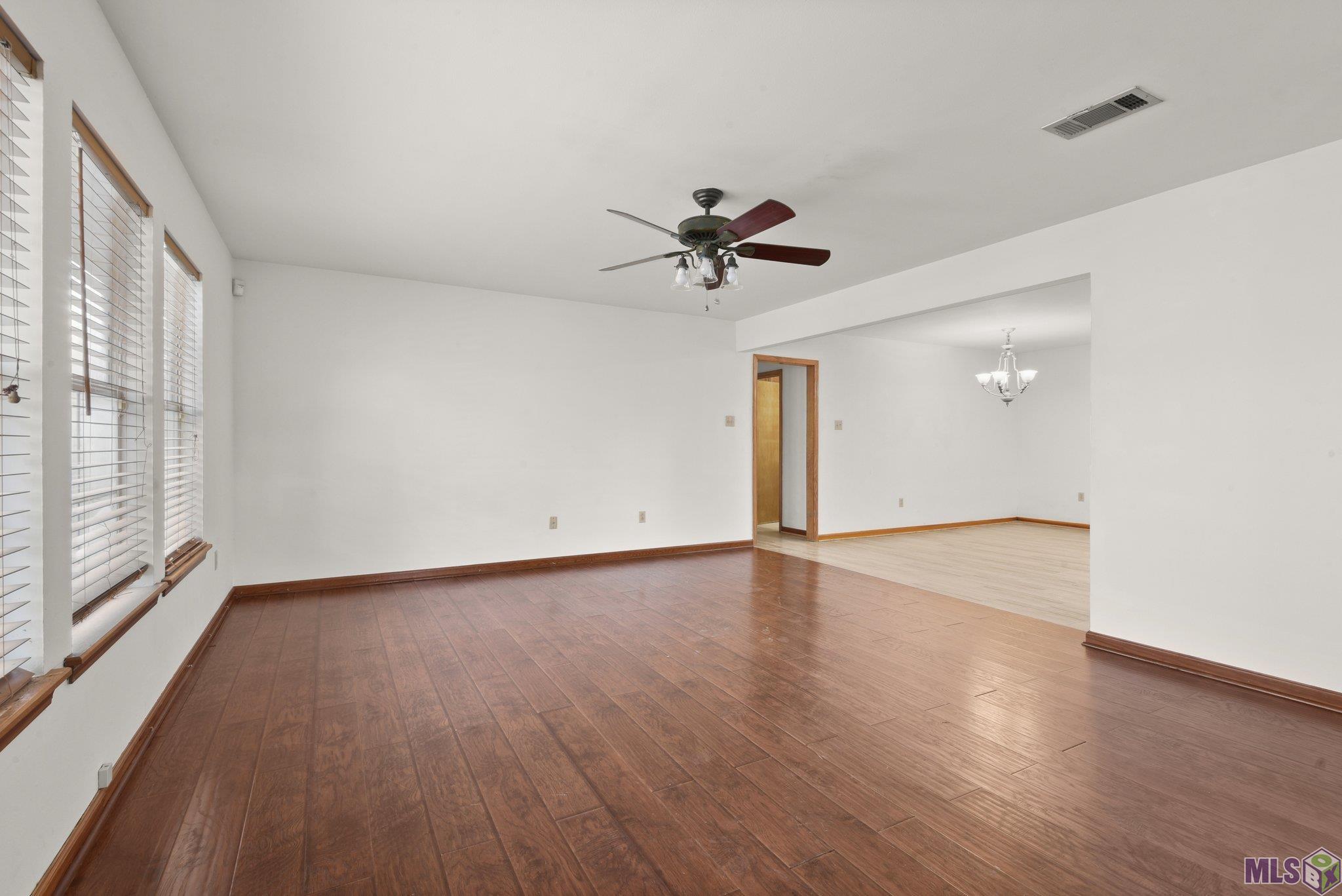 10212 Ridgehaven Avenue Baton Rouge, LA 70810 - Photo 3 of 15