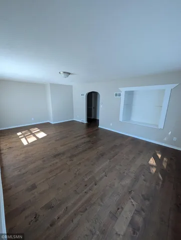 $264,895 | 528 20th Street, Red Wing, MN 55066