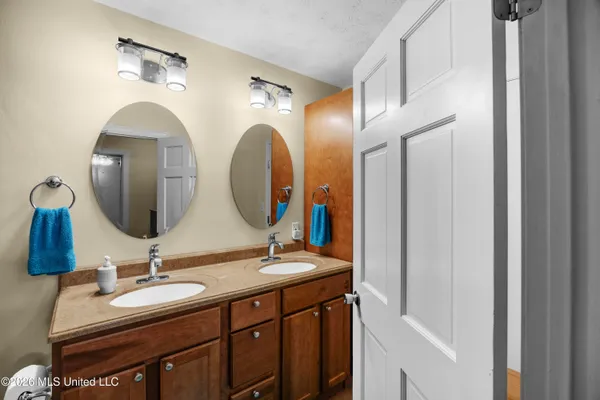 $375,000 | 661 Dogwood Drive, Yazoo City, MS 39194