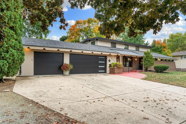 $468,500 | 633 11th Street Southeast, Owatonna, MN 55060