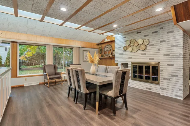 $468,500 | 633 11th Street Southeast, Owatonna, MN 55060