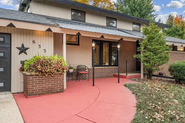 $468,500 | 633 11th Street Southeast, Owatonna, MN 55060