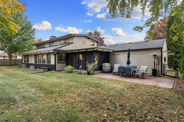 $468,500 | 633 11th Street Southeast, Owatonna, MN 55060