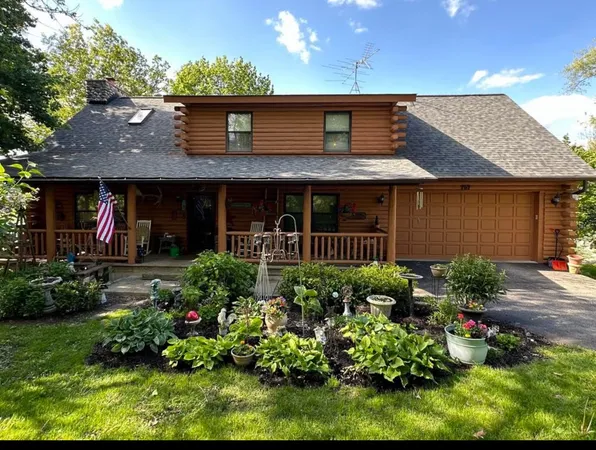 $599,900 | 707 Quinn Road, McHenry, IL 60051