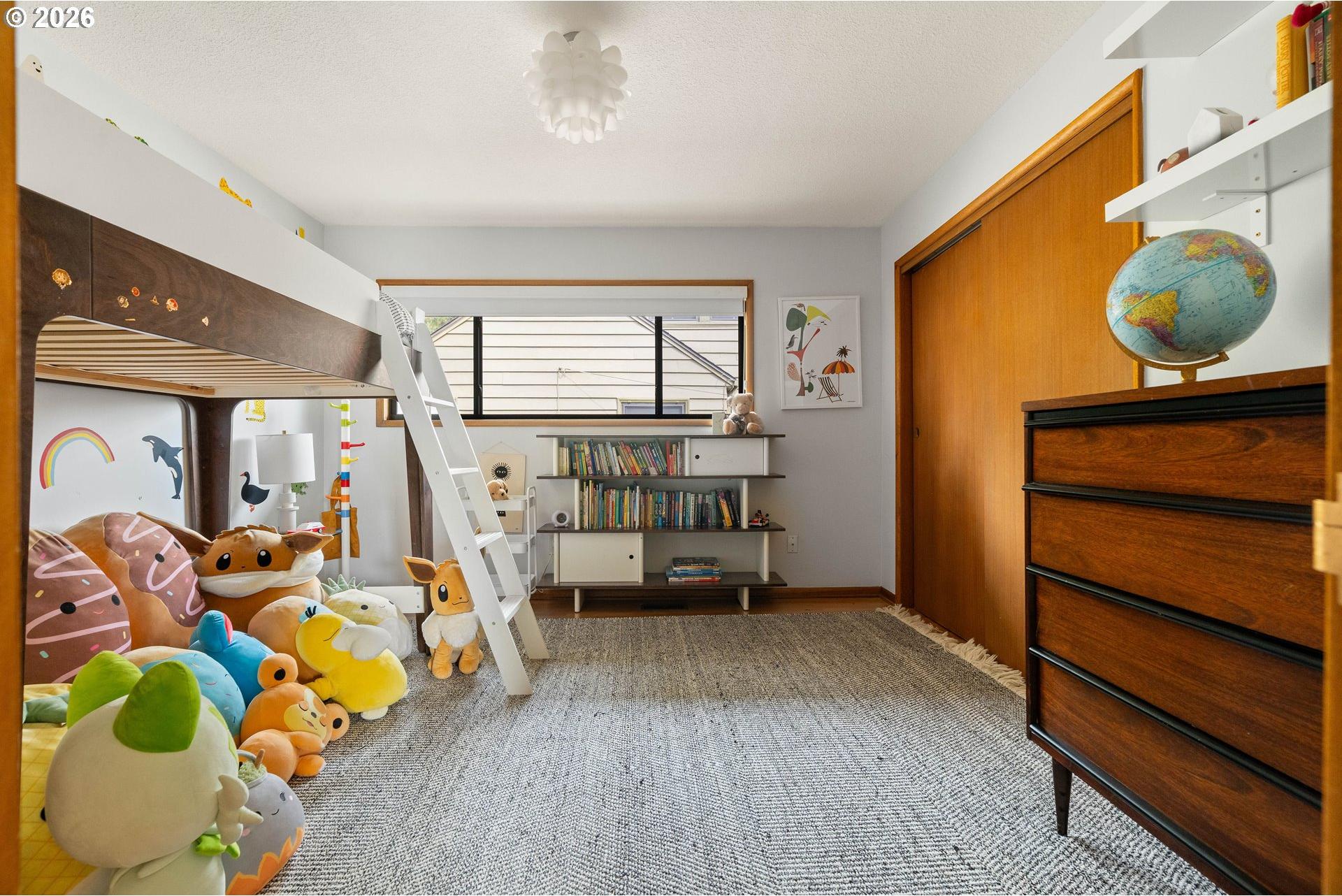 7033 Southeast Stark Street Portland, OR 97215 - Photo 25 of 48 Gallery Image 25