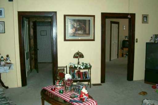 423 South Monroe Street Butler, PA 16001 - Photo 8 of 8 Gallery Image 8