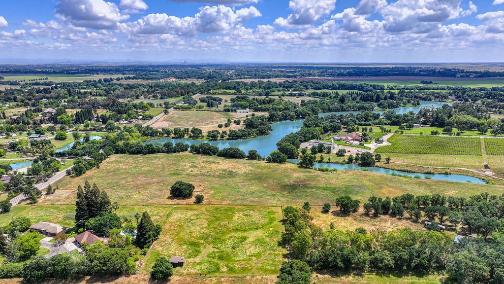 10500 Wilton Road Elk Grove, CA 95624 - Photo 29 of 31 a view of a city with an ocean