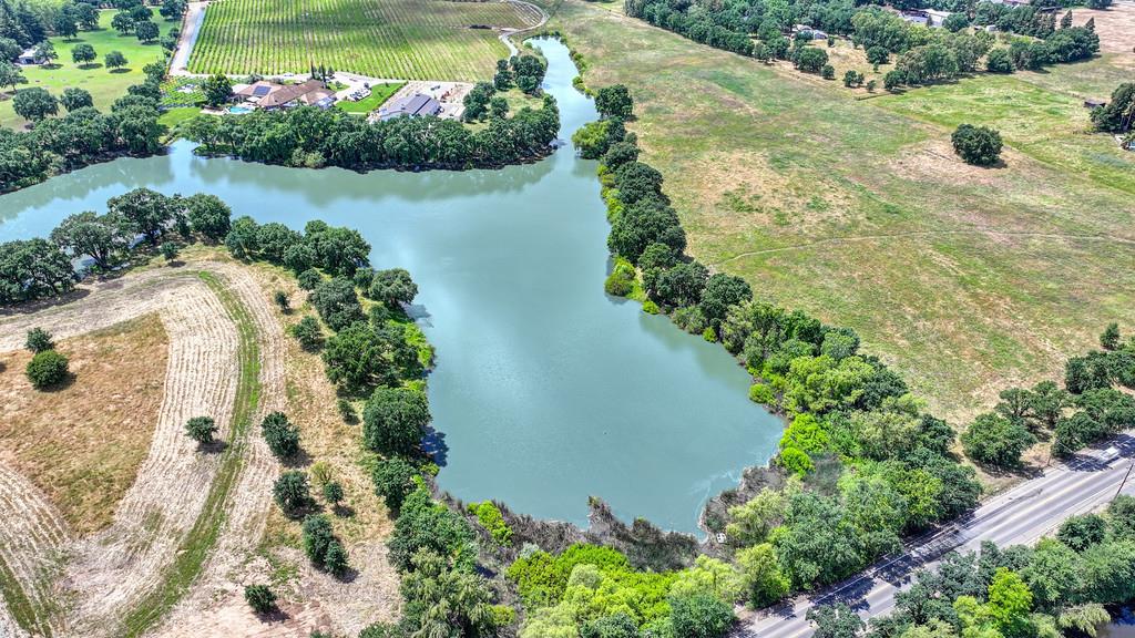 10500 Wilton Road Elk Grove, CA 95624 - Photo 8 of 31