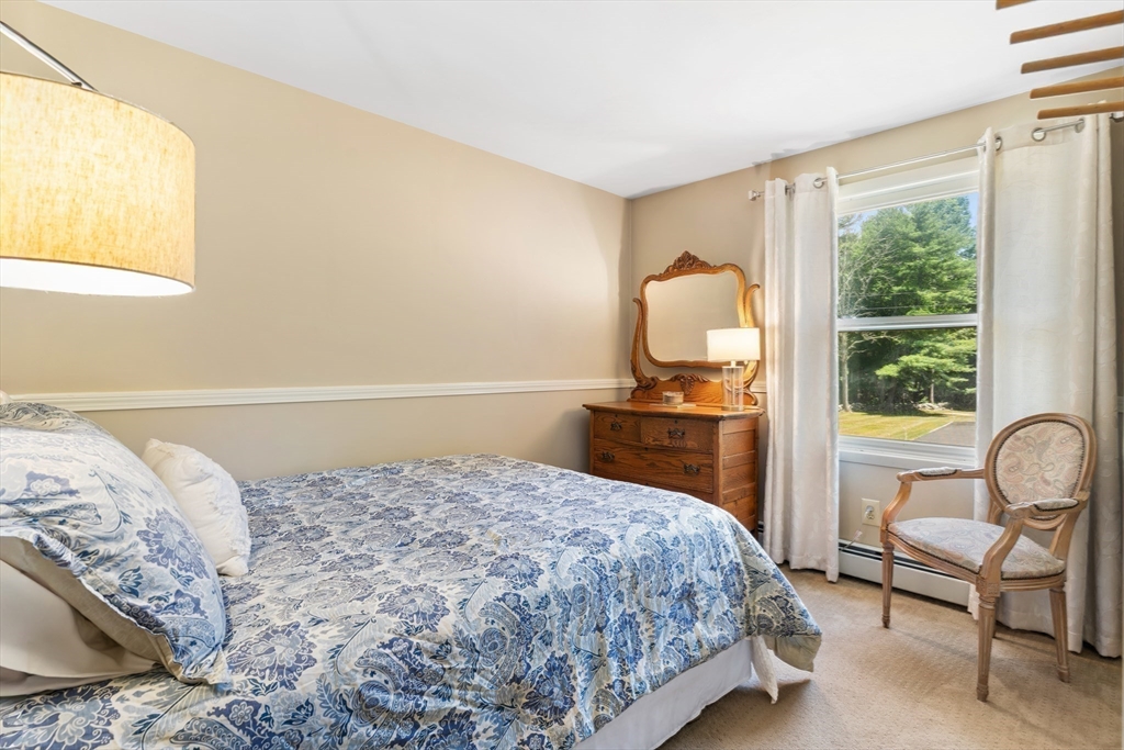 77 Locust Street Freetown, MA 02702 - Photo 16 of 37