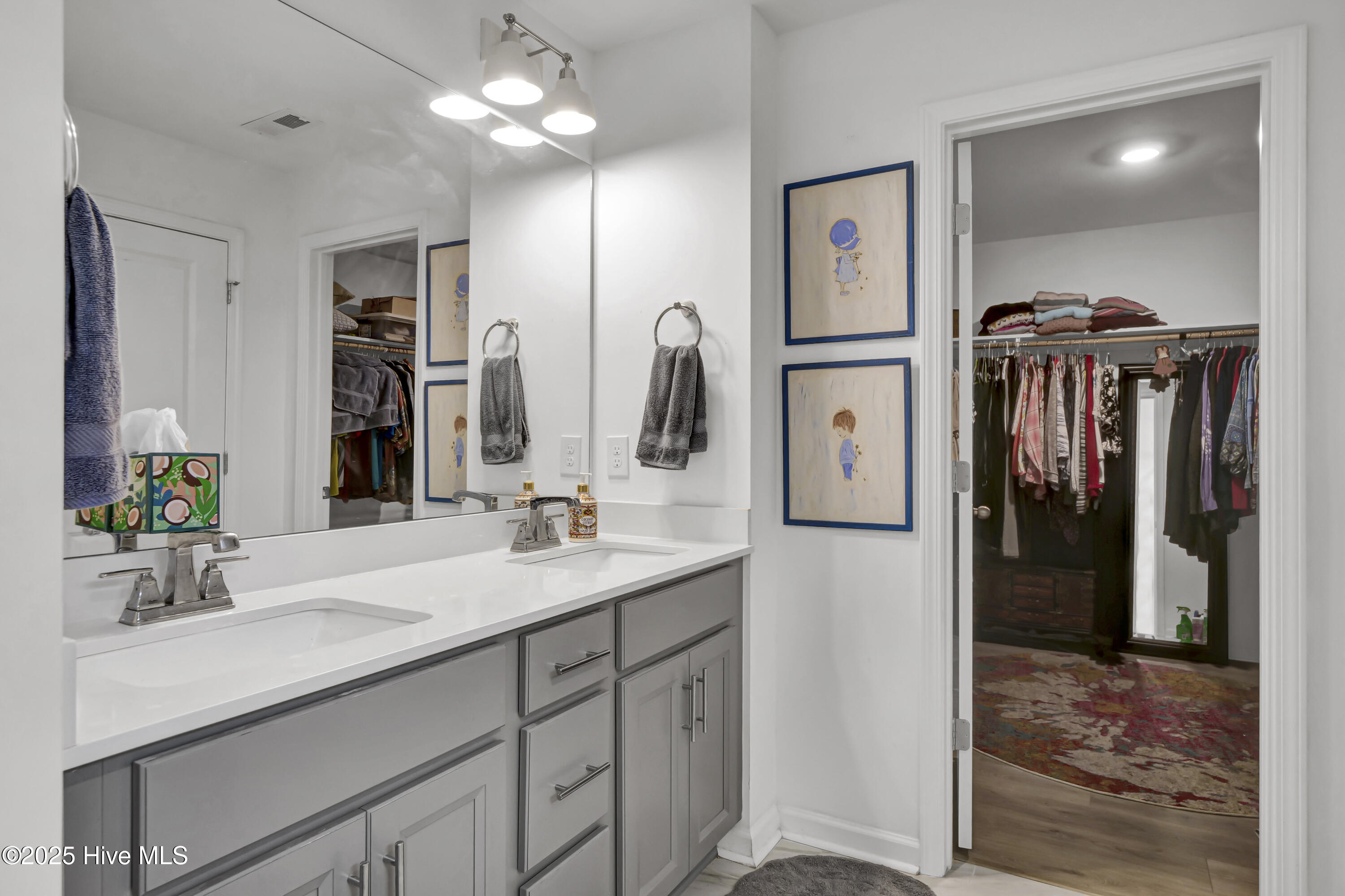8876 Colbert Pl Drive Leland, NC 28451 - Photo 13 of 28 Owner's Ensuite Bathroom