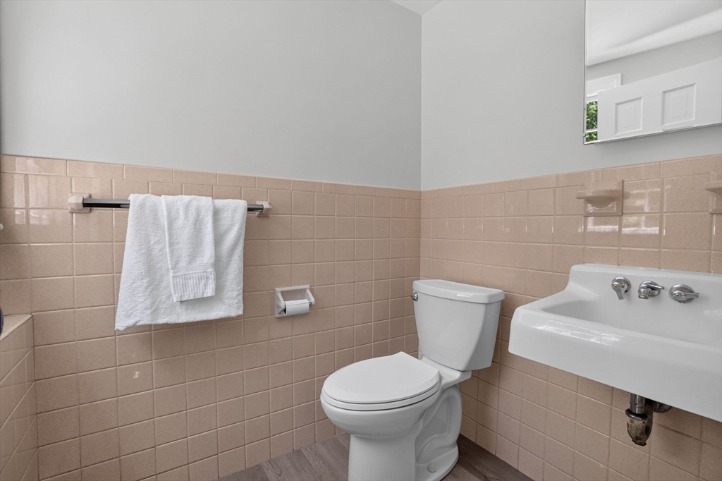 96 Draper Road Wayland, MA 01778 - Photo 21 of 27
