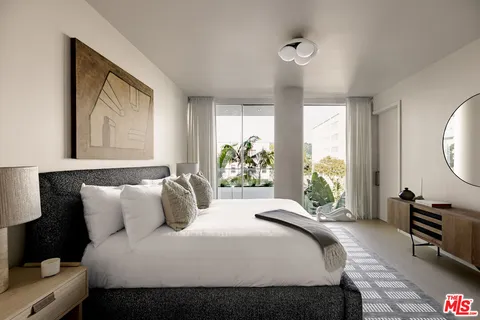 $4,888,000 | 9200 Wilshire Boulevard, Unit 206E, Beverly Hills, CA 90212
