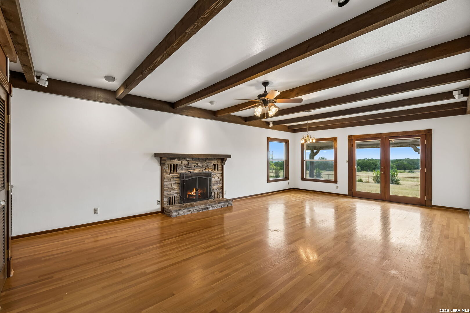 48 Holiday Road Comfort, TX 78013 - Photo 5 of 49 Gallery Image 5