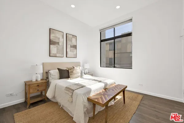 $945,000 | 1647 Veteran Avenue, Unit E, Los Angeles, CA 90024