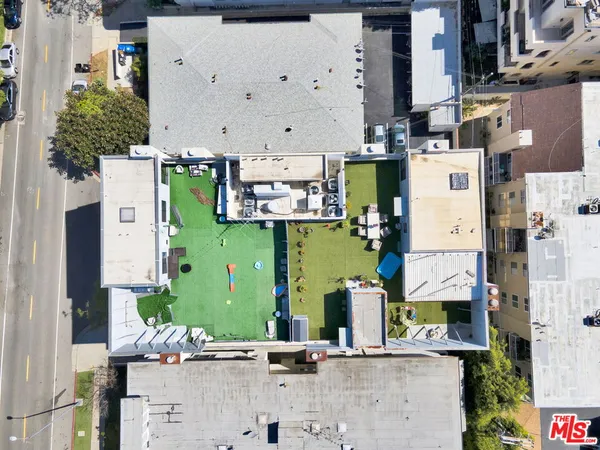 $945,000 | 1647 Veteran Avenue, Unit E, Los Angeles, CA 90024