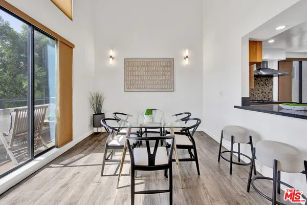 $945,000 | 1647 Veteran Avenue, Unit E, Los Angeles, CA 90024
