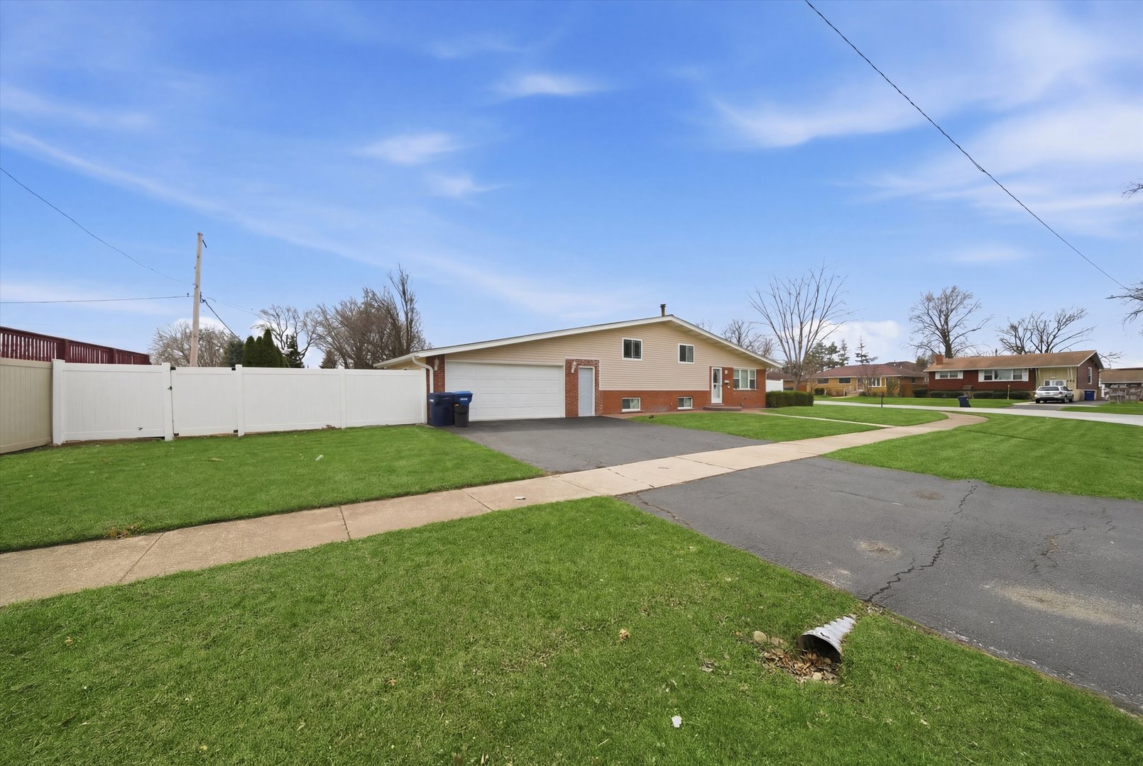 10725 Rutherford Avenue Worth, IL 60482 - Photo 3 of 44
