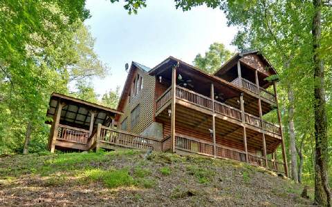 167 Sunrise Court Blue Ridge, GA 30513 - Photo 1 of 1 Main View