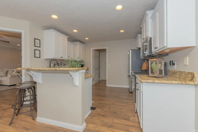 $315,000 | 12001 Wayland Court, Evansville, IN 47725