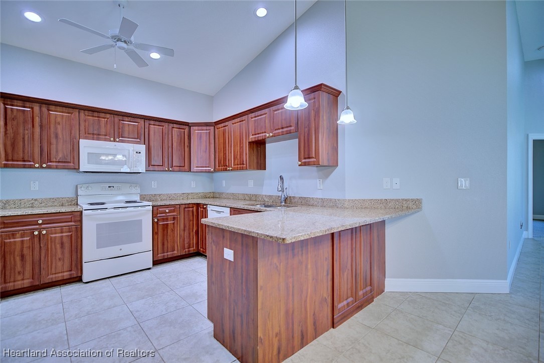 1617 Marble Street Sebring, FL 33870 - Photo 10 of 47