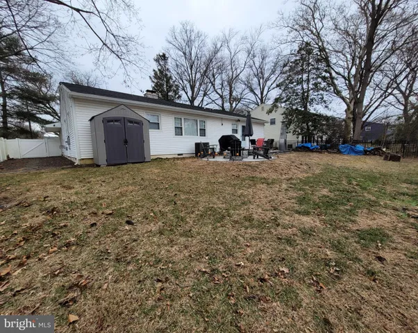 $3,000 | 302 Iris Road, Cherry Hill, NJ 08003