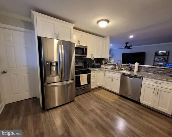 $3,000 | 302 Iris Road, Cherry Hill, NJ 08003