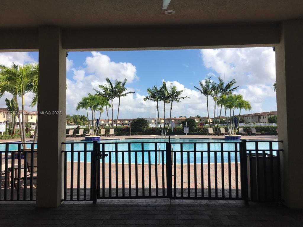 8946 West 35th Way Hialeah, FL 33018 - Photo 5 of 25 a view of a balcony with lake view