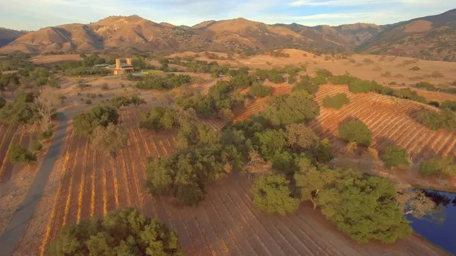 $18,000,000 | 6903 Foxen Canyon Road, Los Olivos, CA 93441