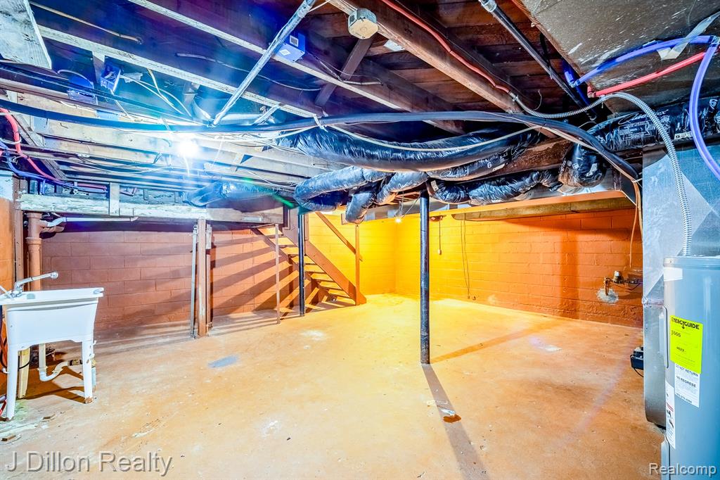 99 Chestnut Street River Rouge, MI 48218 - Photo 46 of 50