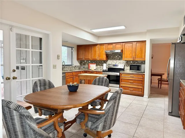 $490,000 | 6101 Soaring Avenue, Temple Terrace, FL 33617