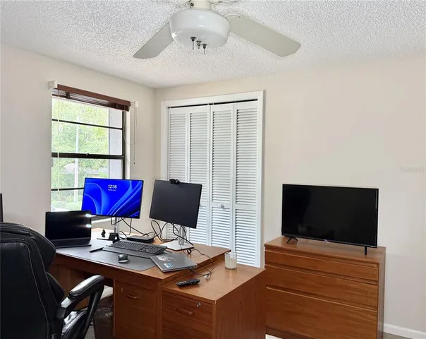 $490,000 | 6101 Soaring Avenue, Temple Terrace, FL 33617