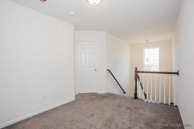 $3,000 | 4326 Monroe Avenue, Naperville, IL 60564