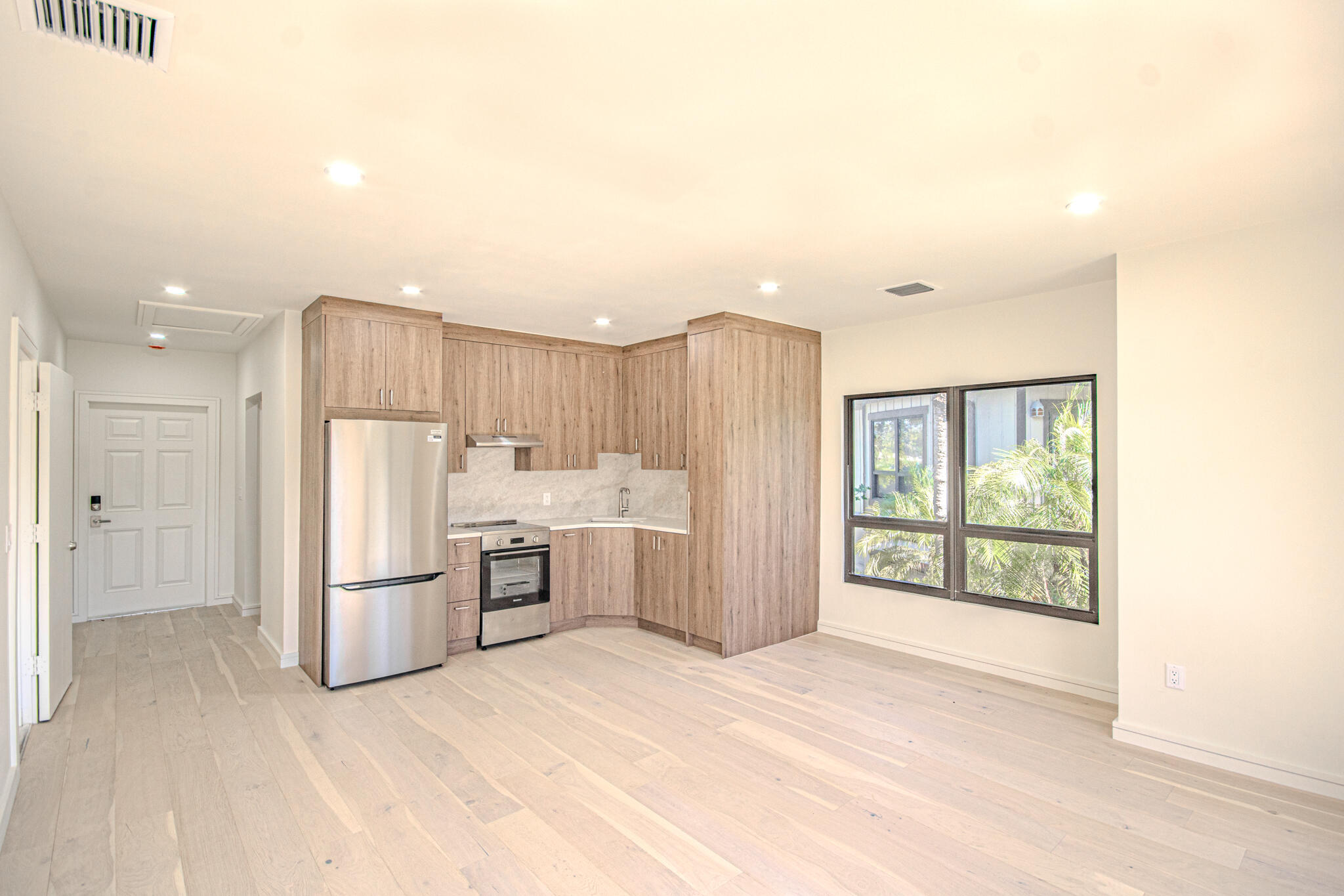 13334 Polo Club Road, Unit 348 Wellington, FL 33414 - Photo 27 of 43 8