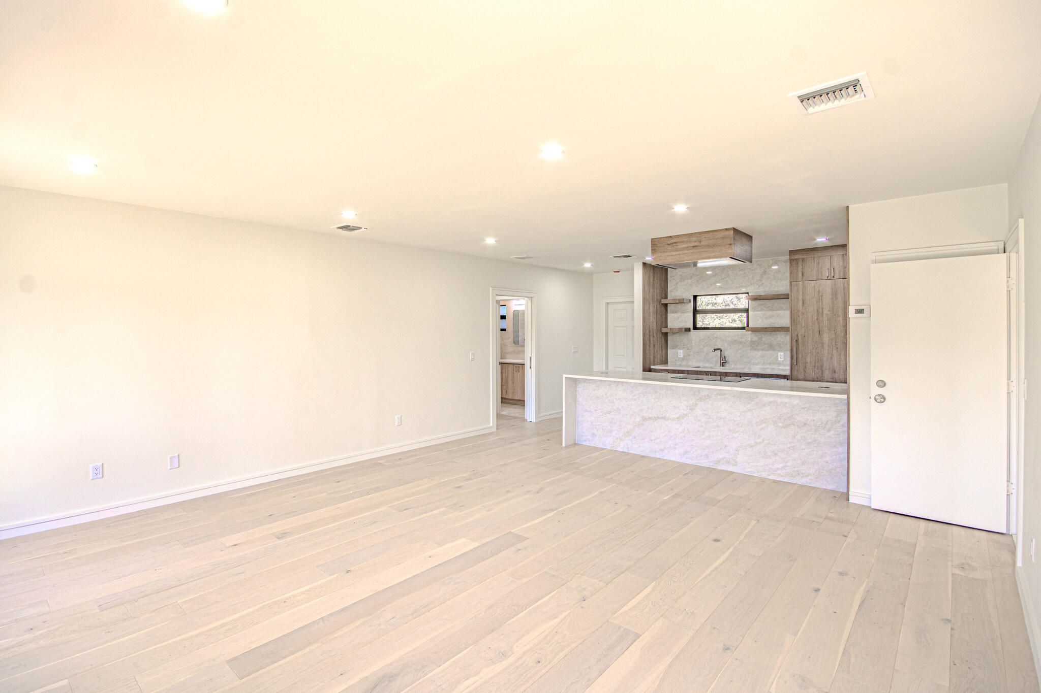 13334 Polo Club Road, Unit 348 Wellington, FL 33414 - Photo 9 of 43 22