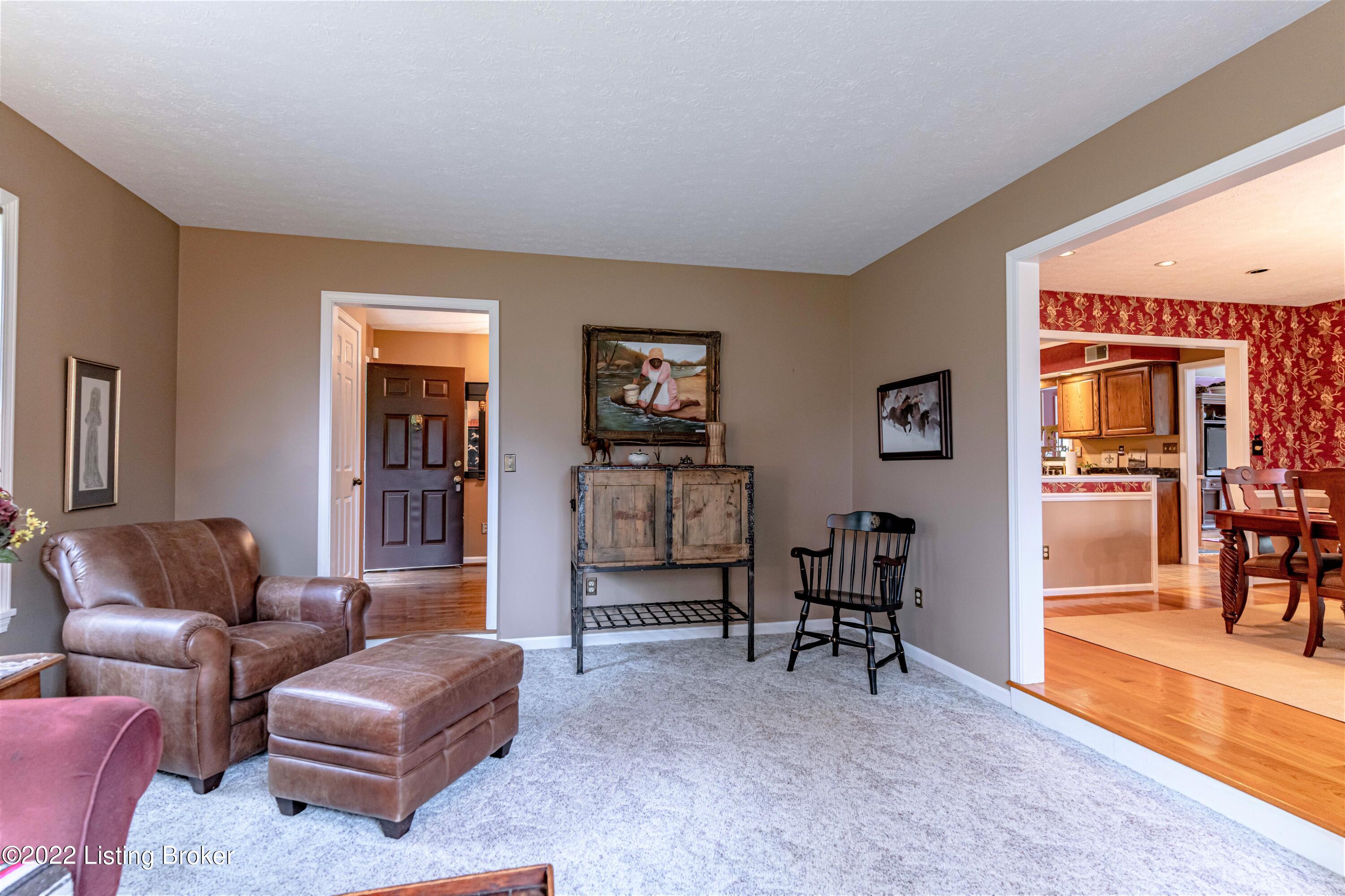 3696 Webb Road Simpsonville, KY 40067 - Photo 36 of 66 Living Room